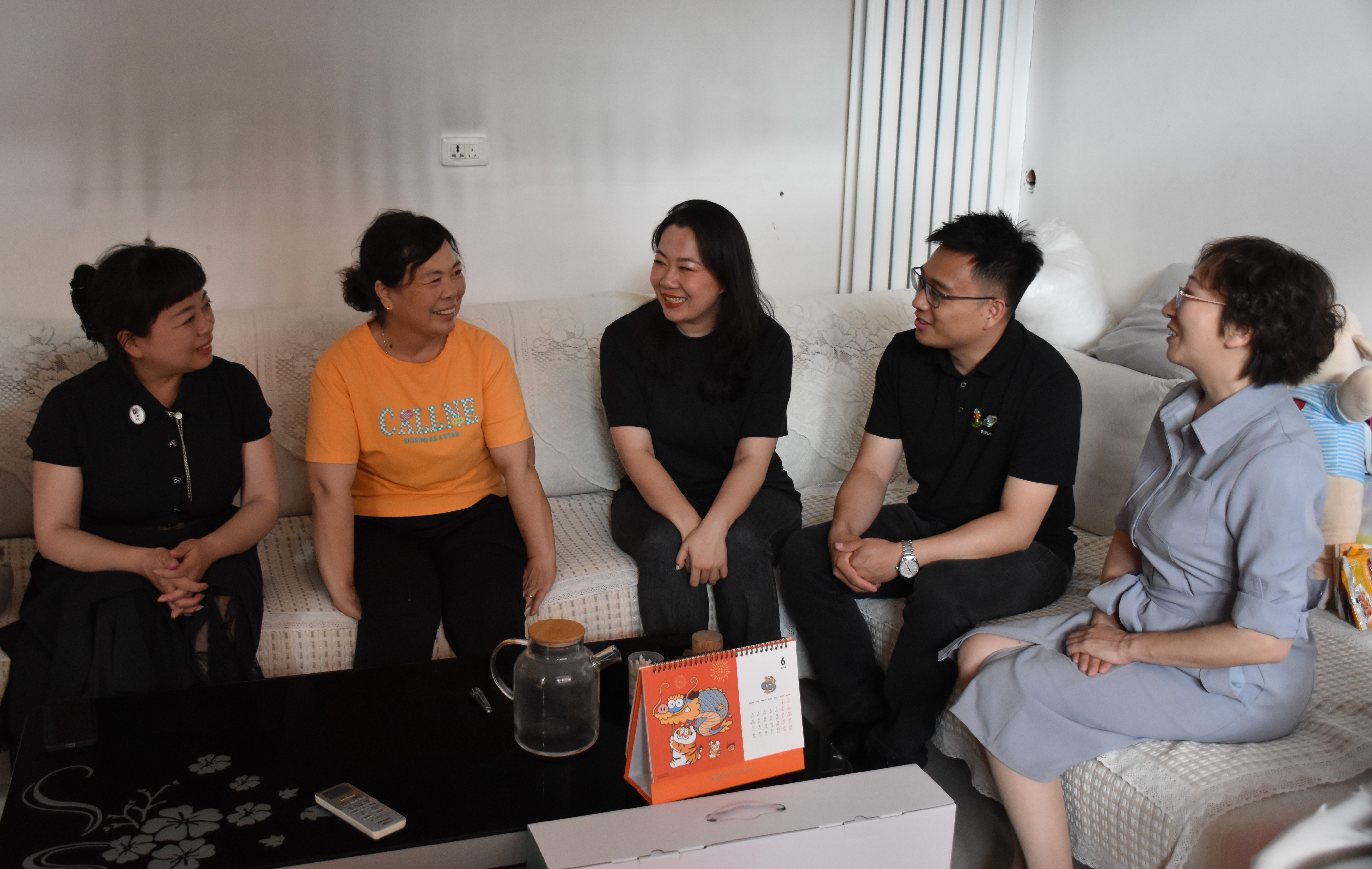 星空在线手机版(大中国区)公益送温暖:6载慈善 660名单亲母亲受益 星空在线手机版(大中国区)公益送温暖:6载慈善 660名单亲母亲受益